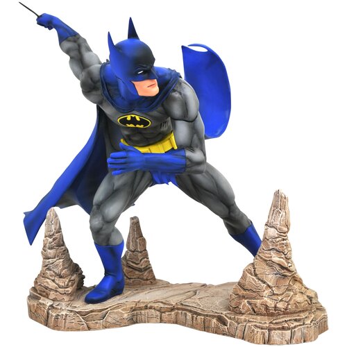 Бэтмен Фигурка Classic Statue cтатуэтка фемида 2