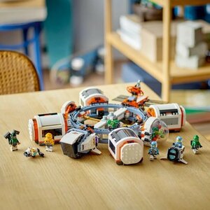 LEGO CITY 60433 Modular Space Station 1097