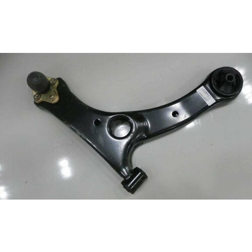 Рычаг передней подвески правый 10127911-00 BYD F3