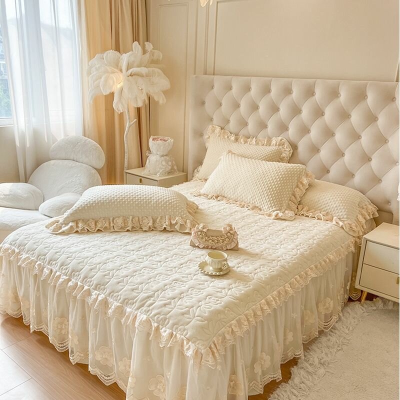 Покрывало с наволочками