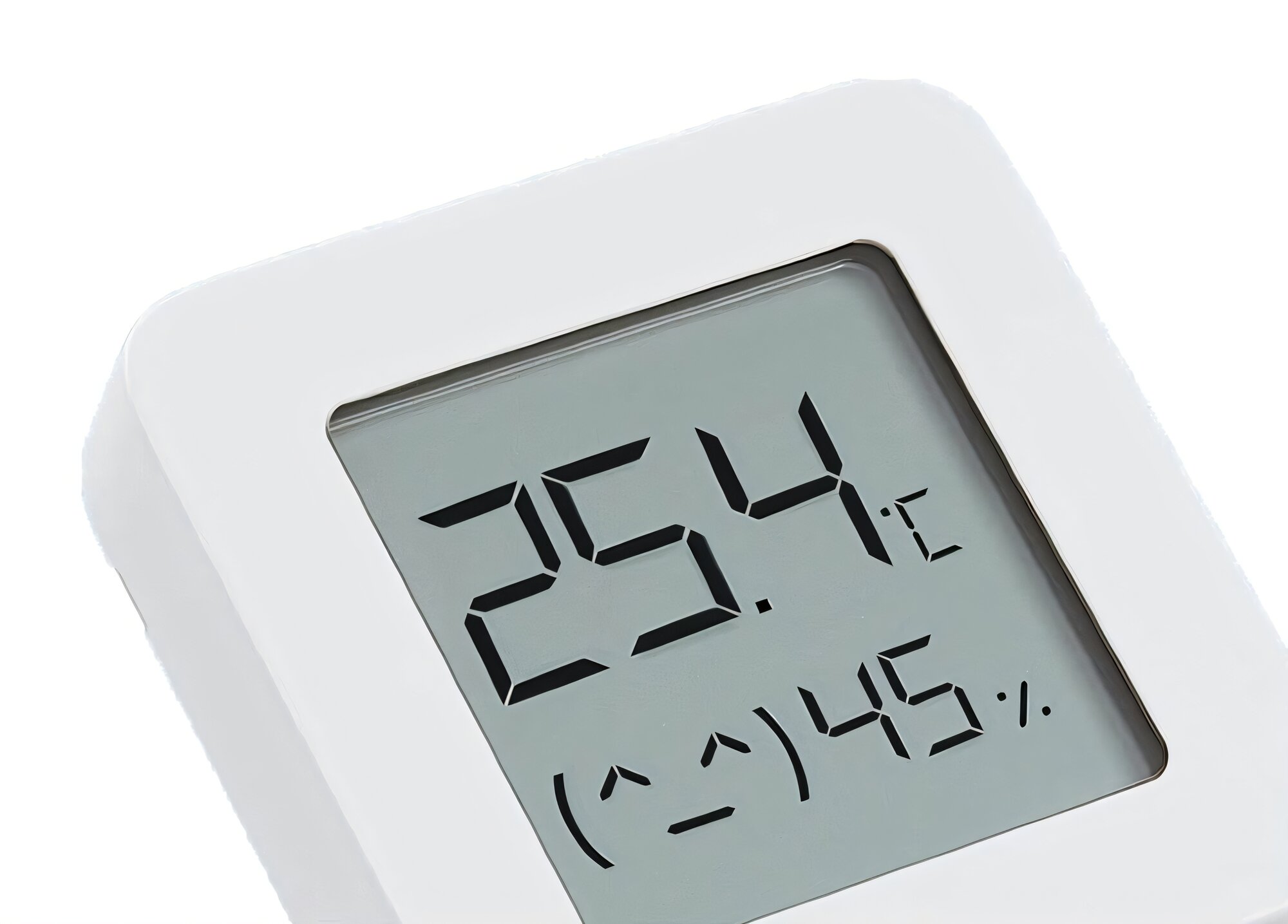 Сравнение размеров метеостанции Xiaomi с аналогами на демонстрационном стенде