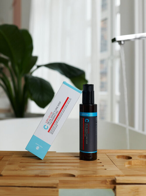 Гель для умывания Petitra Lipo Jeune Dual Effect One Step, очищение пор и снятие макияжа