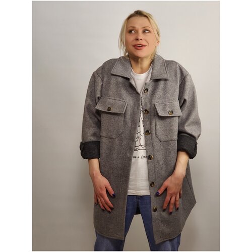 фото Серая куртка-рубашка на пуговицах с карманами плотная . свитшот серый one size kapsula brand