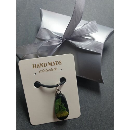 Кулон-подвеска с сухоцветами 