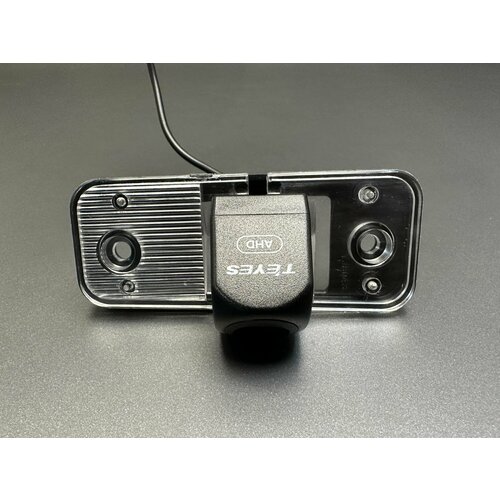 Камера заднего вида Teyes AHD для Hyundai Santa Fe 2 Хендай Санта Фе 2 2006 - 2012 2200₽