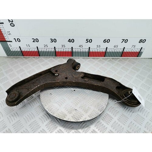 Рычаг передний правый Suzuki Grand_Vitara 2 4520165J00 арт2022960 32660₽