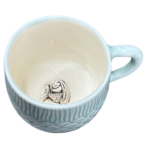 Кружка ручной работы с фигуркой внутри Русалочка мятная керамика 400 мл 5206₽