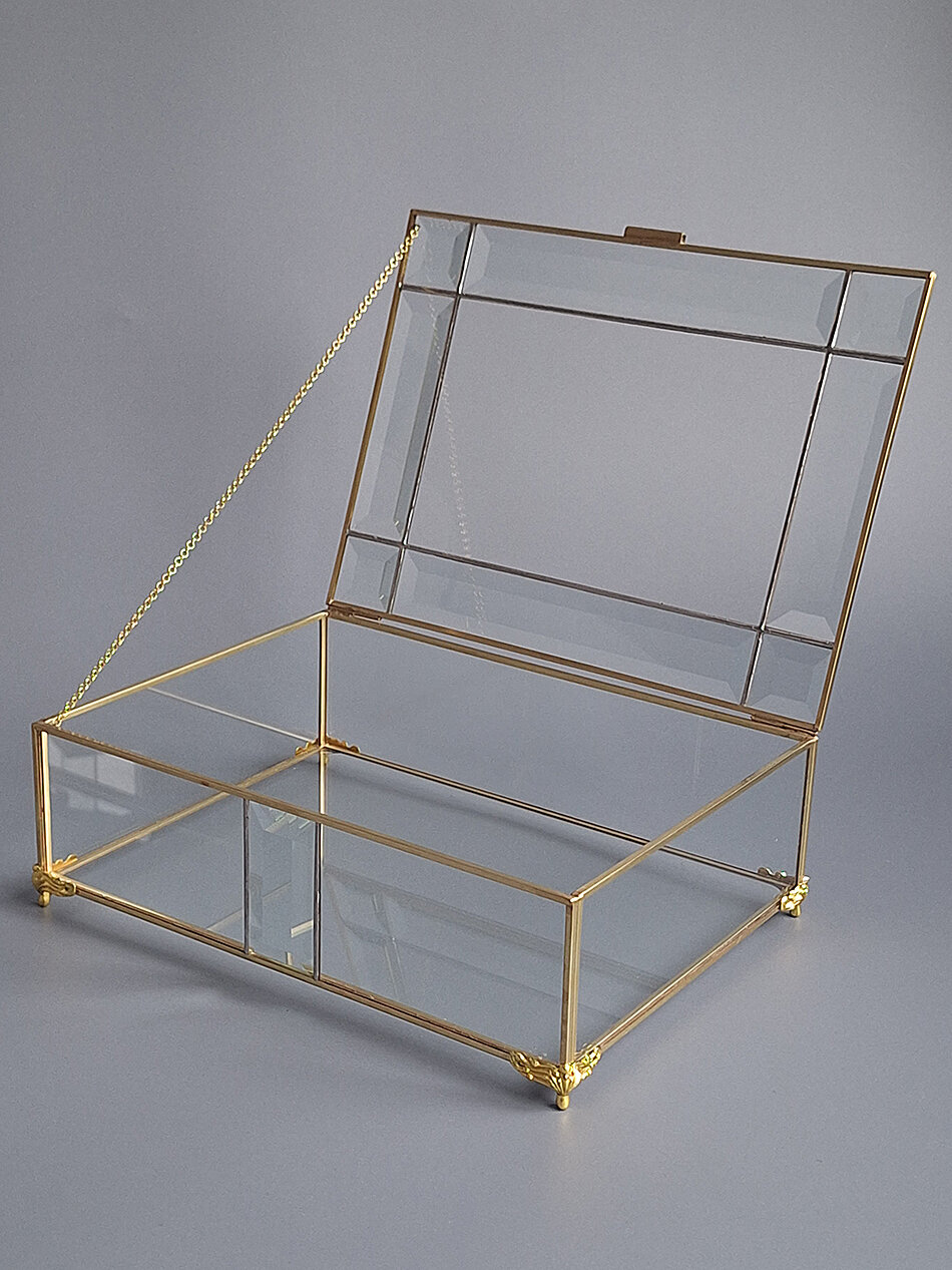 Шкатулка Арт-Птица с фацетами, с цепочкой, на ножках , латунь, стекло, 28x20,5x9,5 см — фото 1