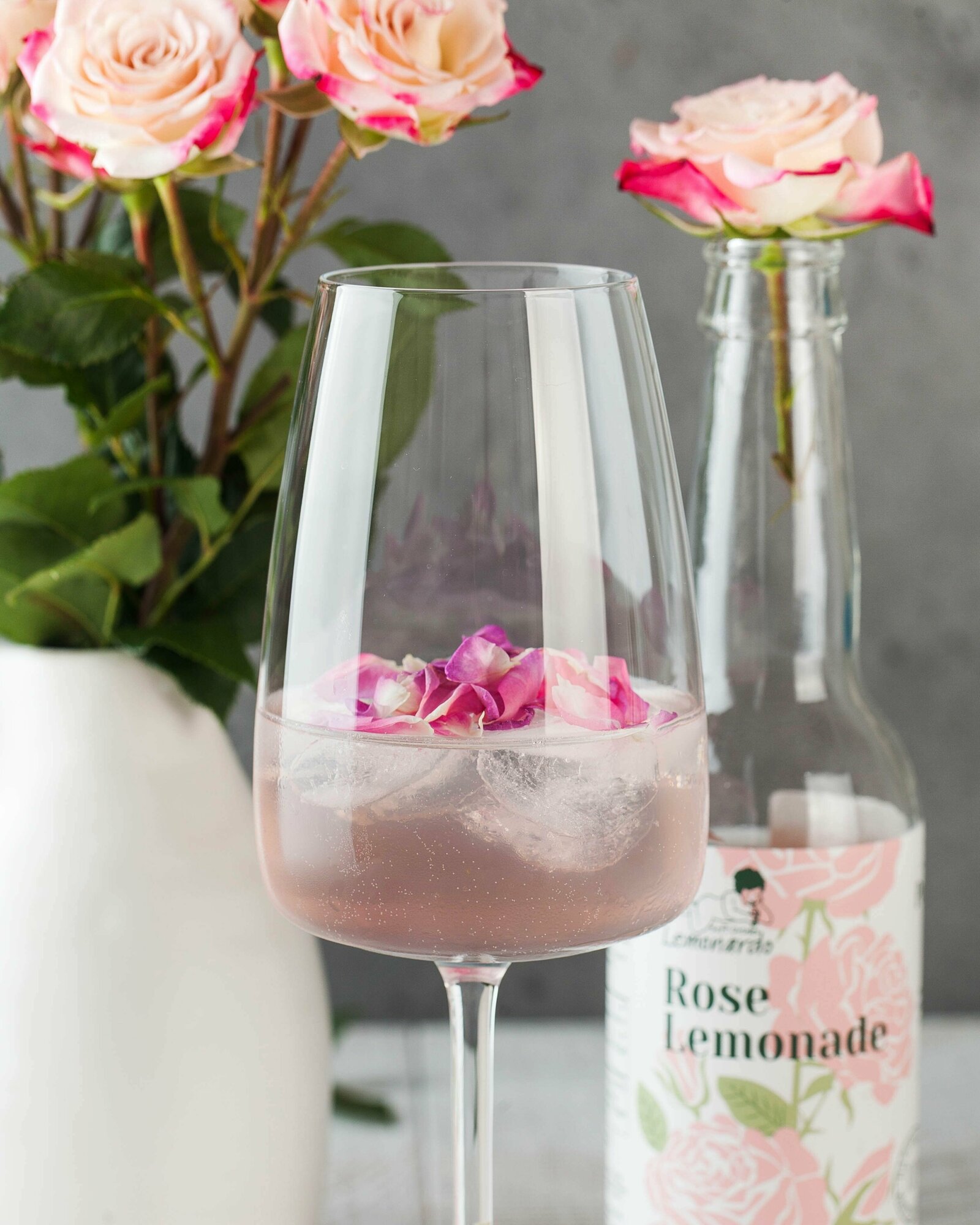 Напиток газированный Розовый лимонад без сахара / Lemonardo Rose Lemonade, 330мл