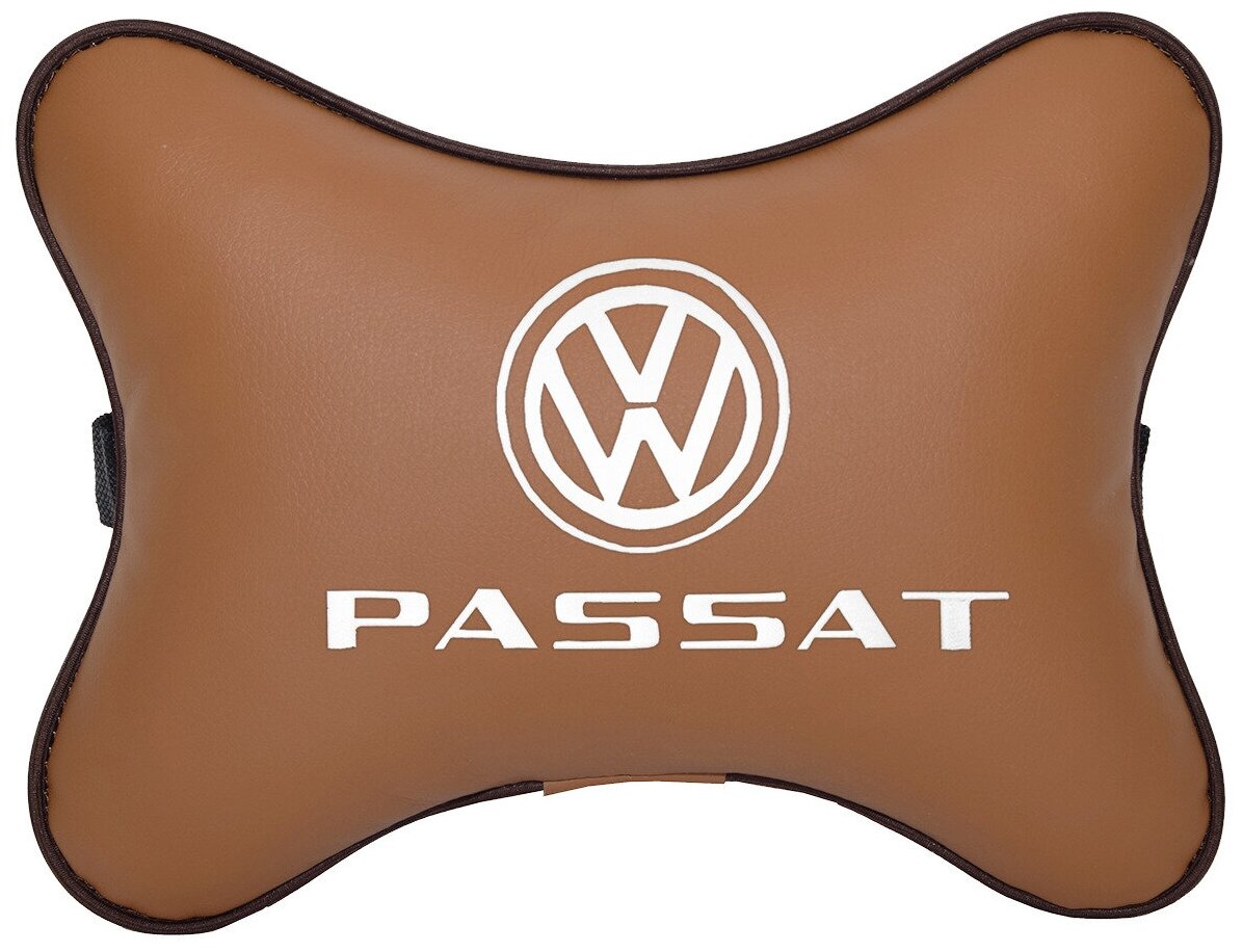 Автомобильная подушка на подголовник экокожа Fox с логотипом автомобиля VW Passat