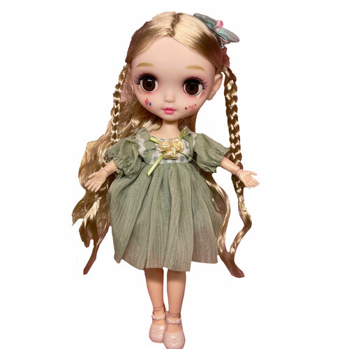 Шарнирная кукла со светлыми волосами
