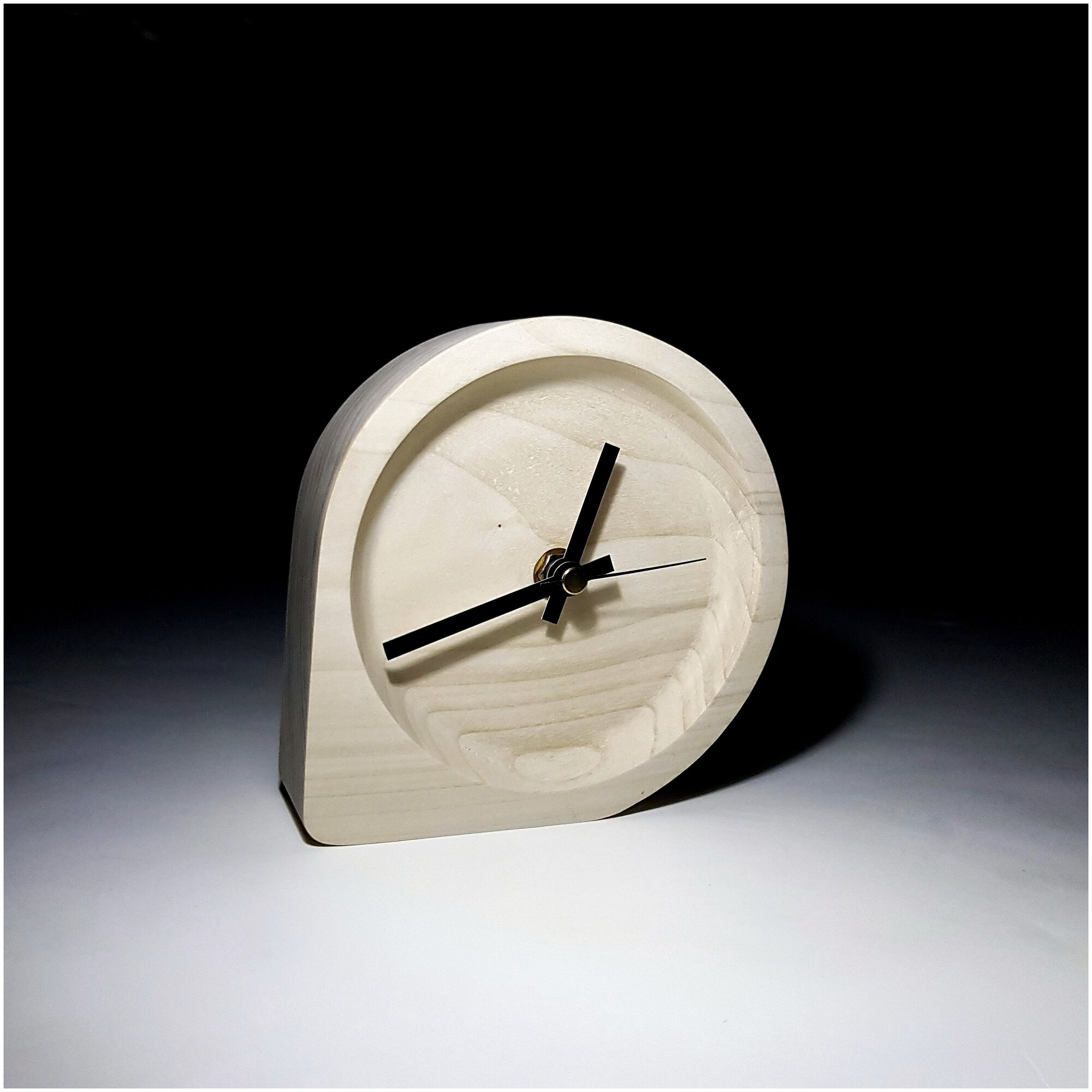 Дизайнерские настольные часы Тополь