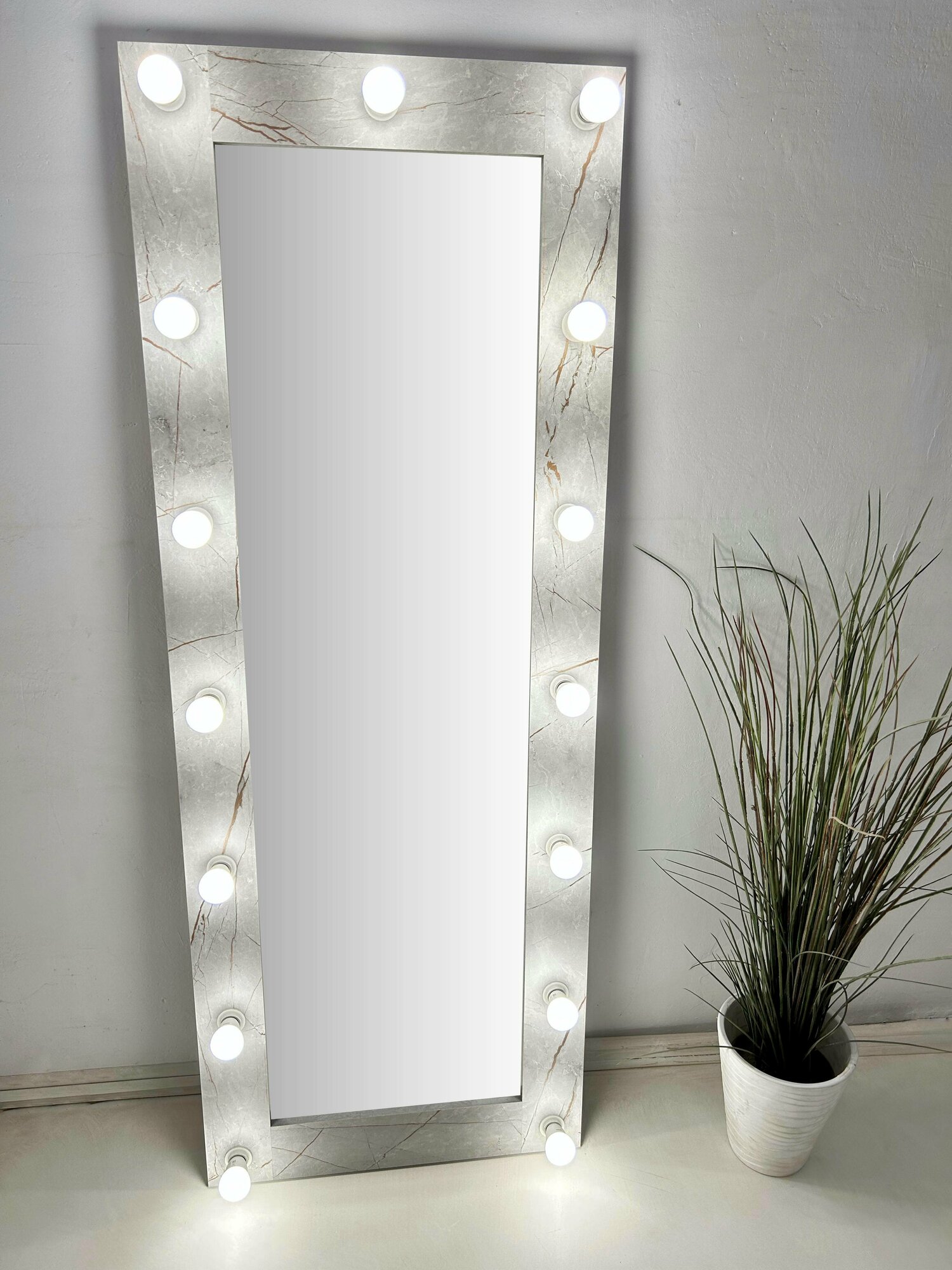 Гримерное зеркало с лампочками BeautyUp 160/60 цвет "Герион" - фотография № 8
