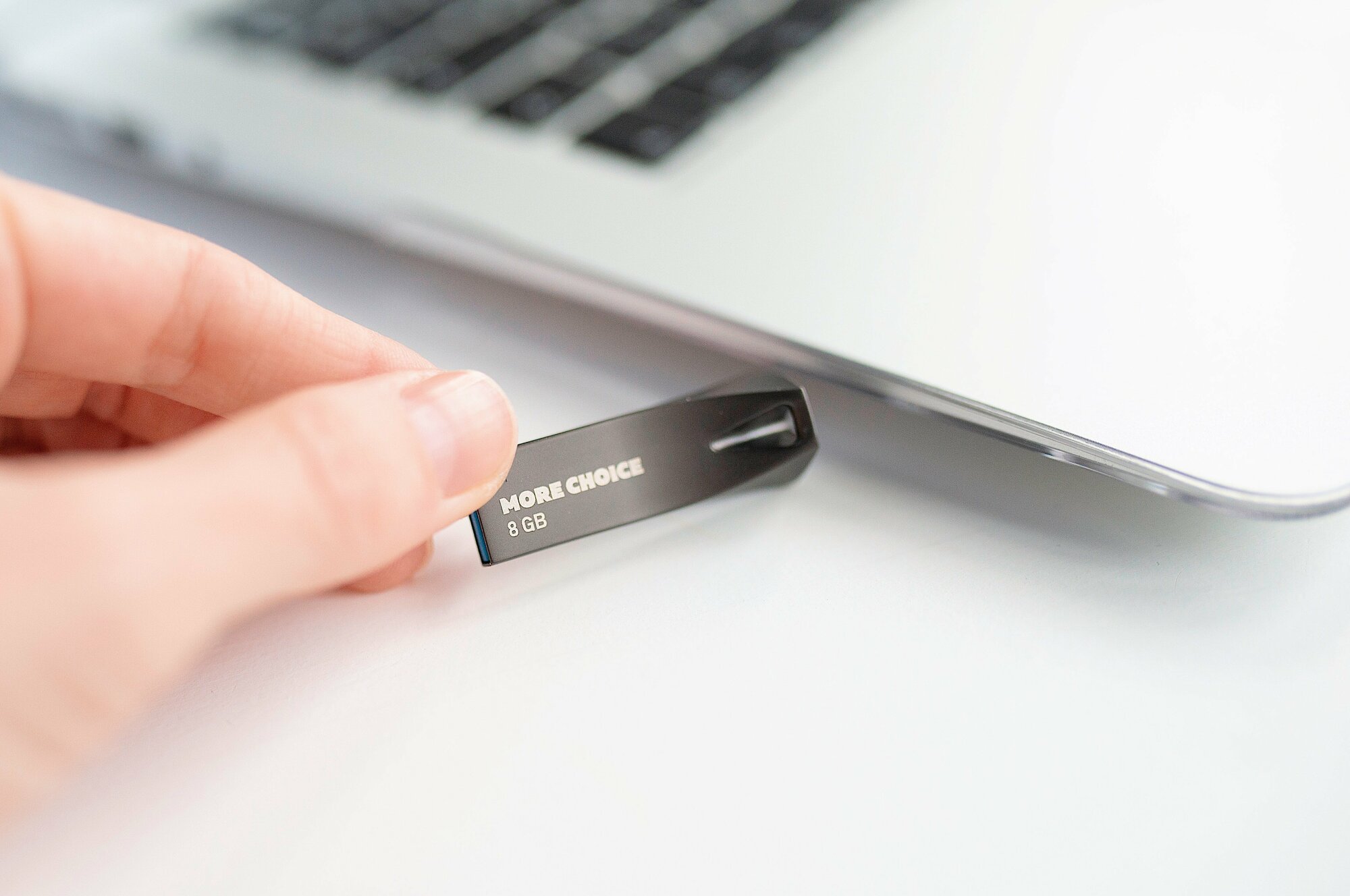 Флеш накопитель памяти USB 8GB 3.0 More Choice MF8m металл Black