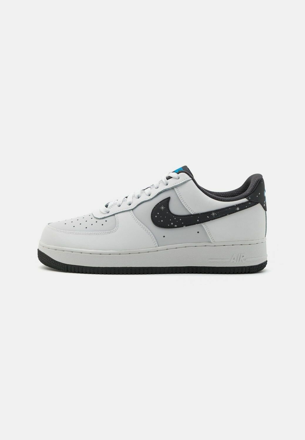 Кроссовки NIKE Air Force 1 '07