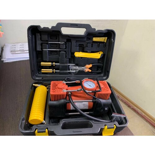 Компрессор автомобильный Kingqueen в кейсе 3894₽