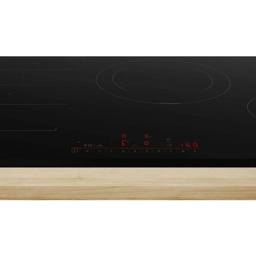 Индукционная варочная поверхность Bosch PXE831HC1E черный 9770200₽