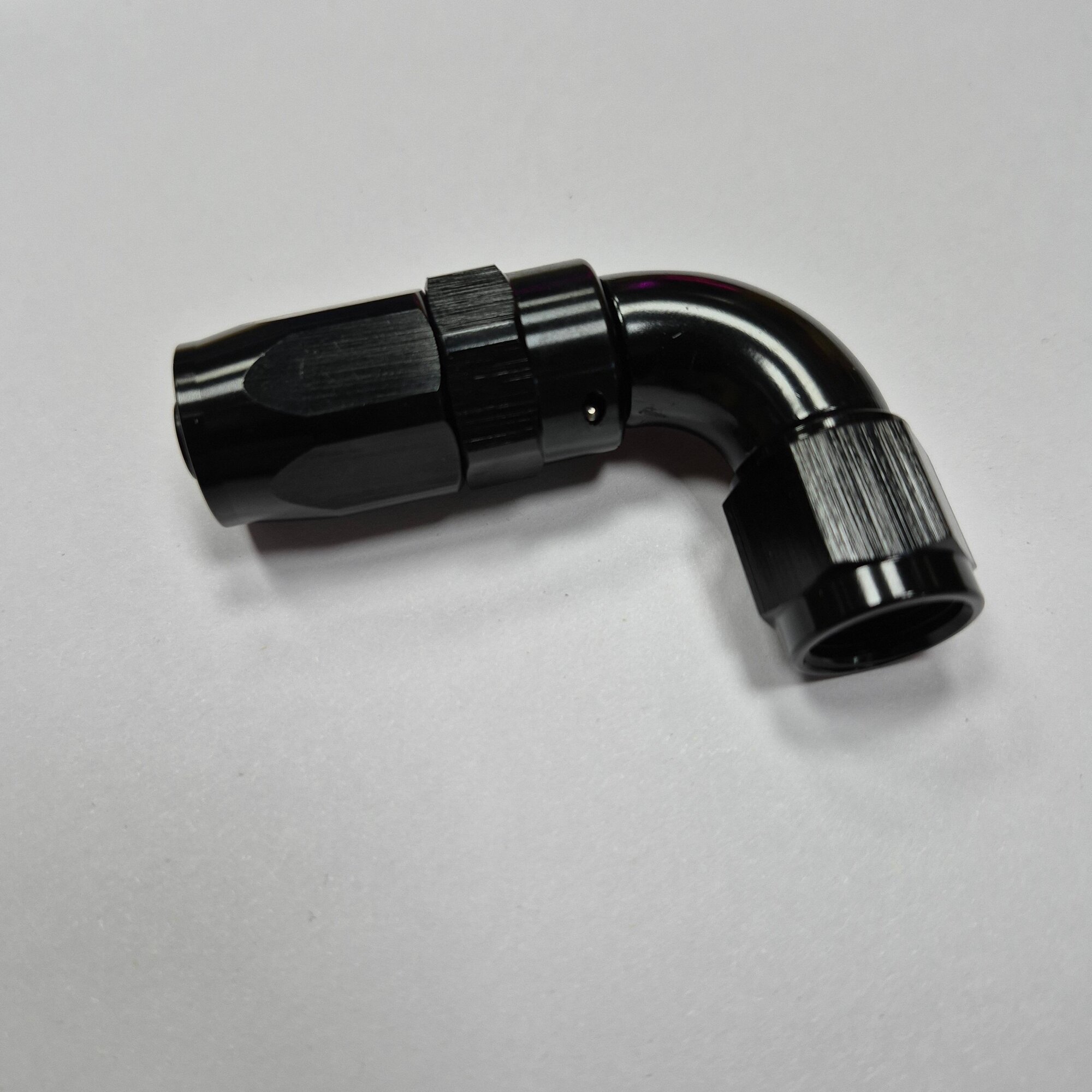 Фитинг AN6 90 градусов Full Flow полнопоточный черный