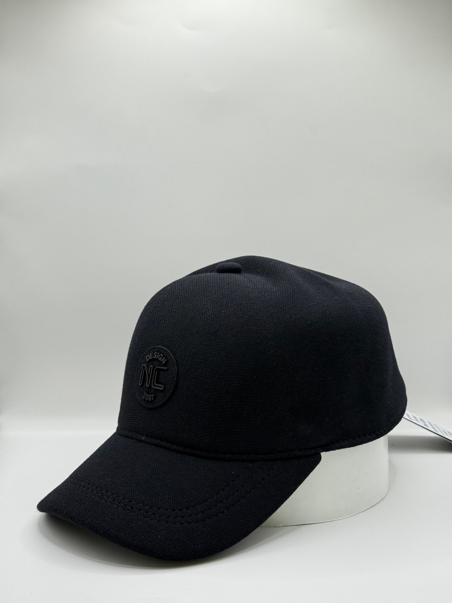 Кепка  черный для мужчин