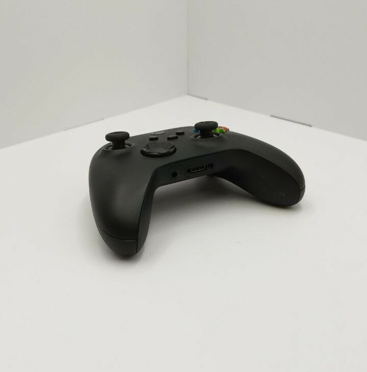 Комплект Microsoft Xbox Series, Carbon Black, 1 шт. - фотография № 12