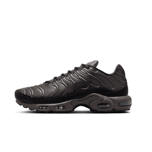 фото Кроссовки nike air max plus, размер 11 us / 45 eur / 29 cm, черный