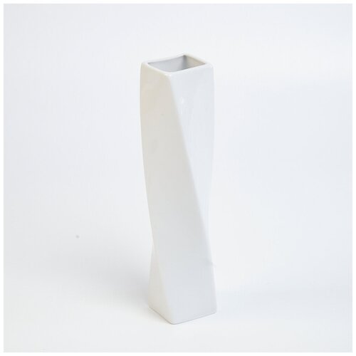 Белая ваза для цветов 25 см Модерн, Cmielov Design Studio