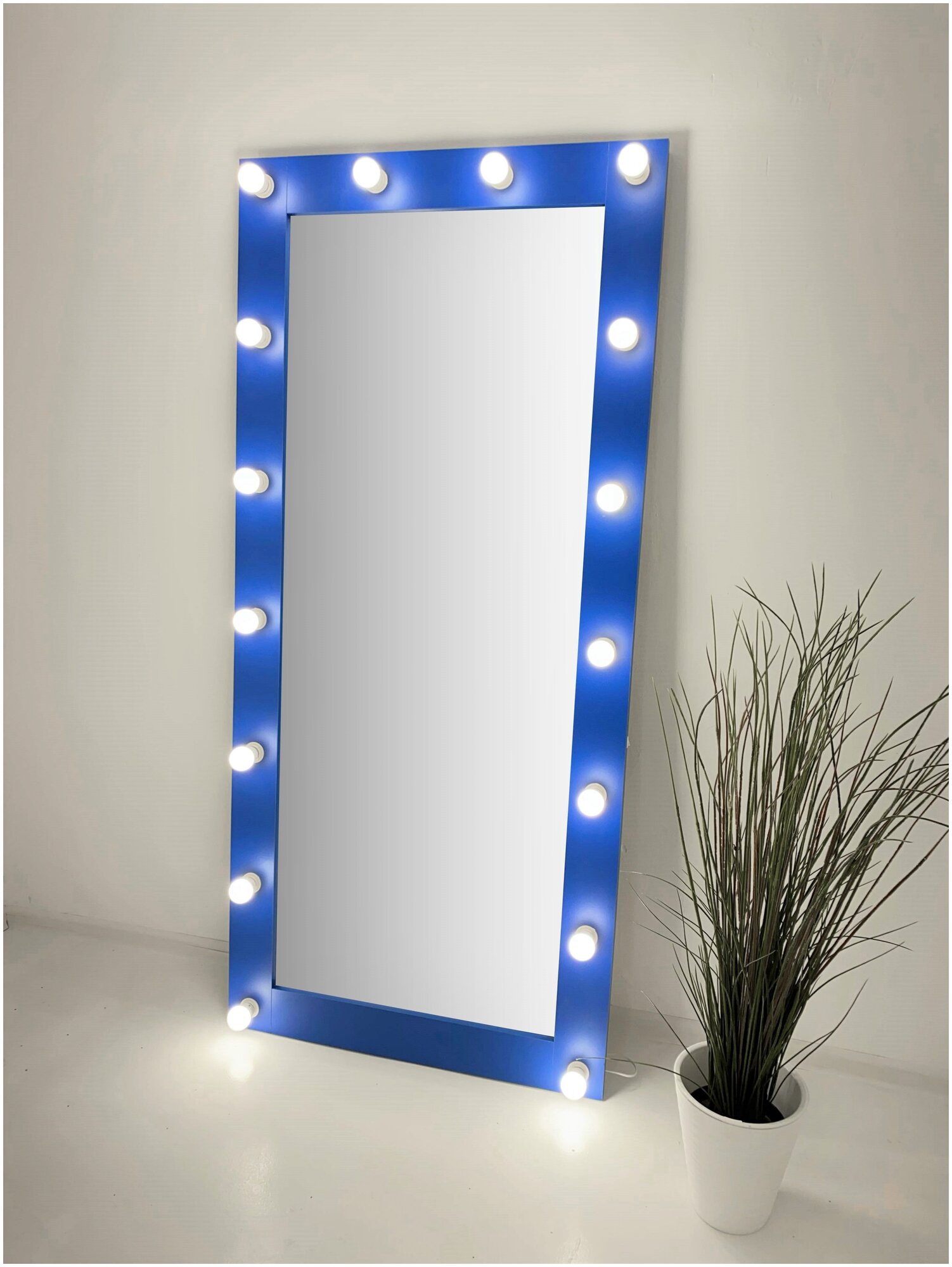 Гримерное зеркало BeautyUp 175/80 с лампочками, цвет "Синий" - фотография № 1