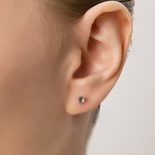 Серьги пусеты CORDE Серебряные серьги-пусеты с натуральными турмалинами, серебро, 925 проба, родирование, турмалин, размер 3 мм, длина 1.5 см, зеленый