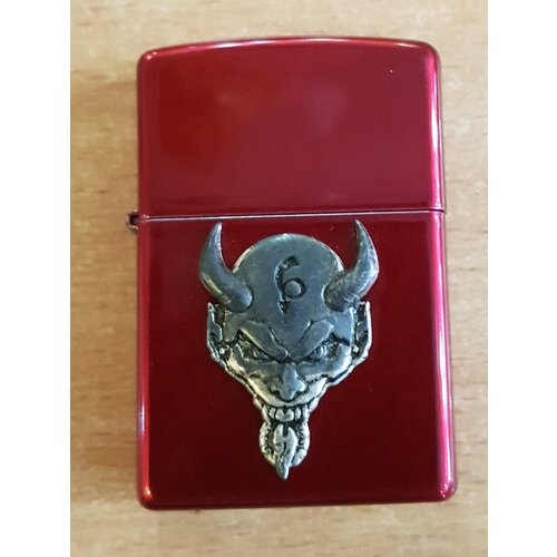 Зажигалка Zippo 