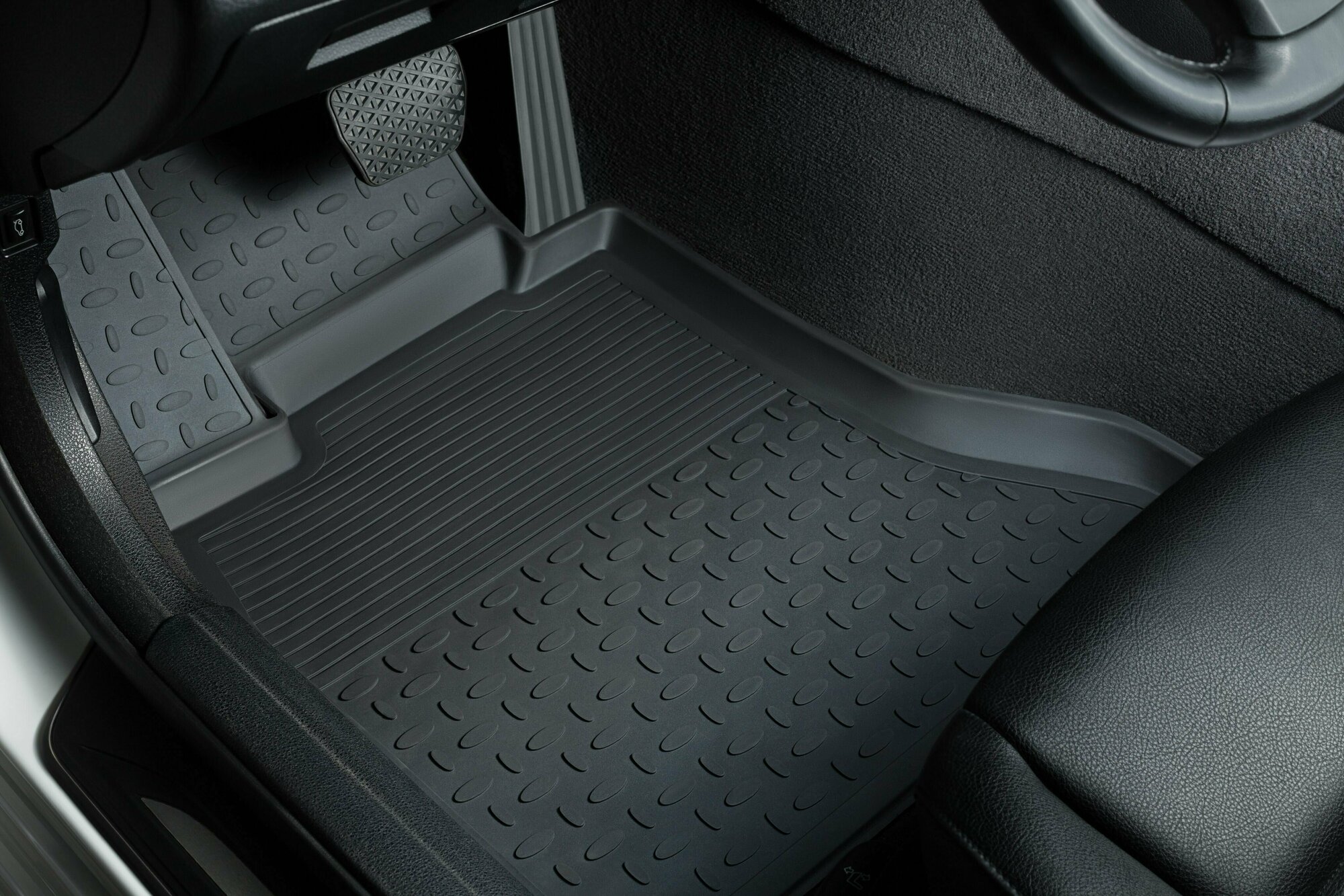 Коврики салона Seintex LAND ROVER RR Evoque 2011-2018 резиновые черные комп 4 шт - фото №9