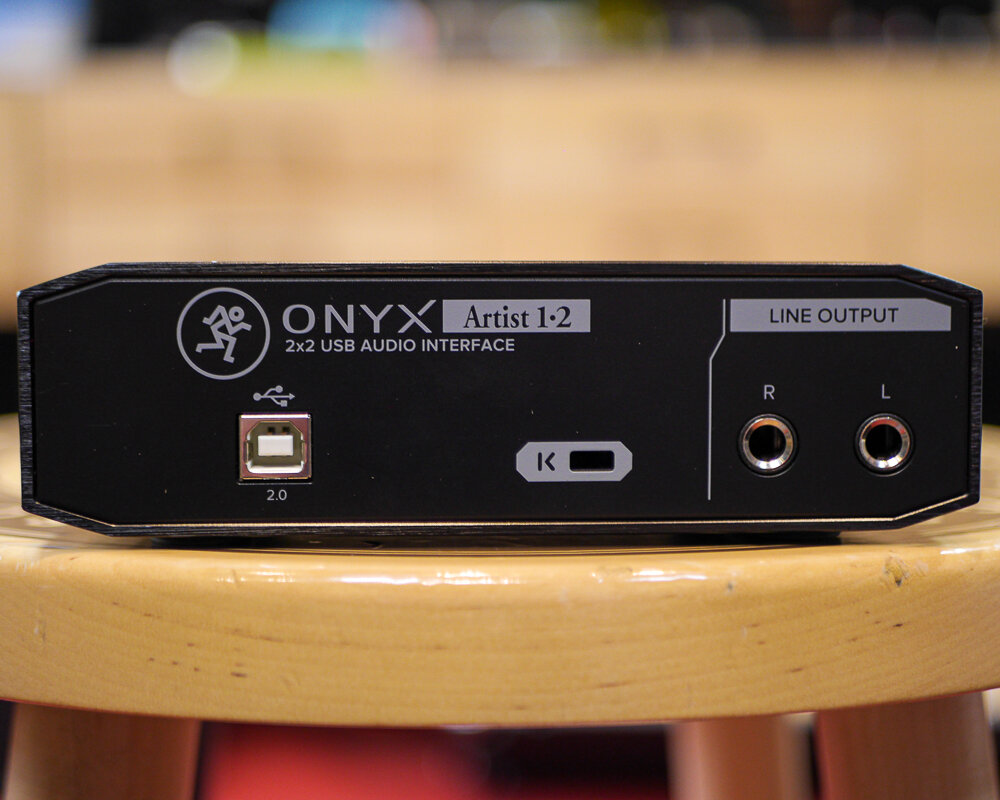 Mackie Onyx Artist компактный USB аудио интерфейс, 2 входа, 2 выхода — фото 4
