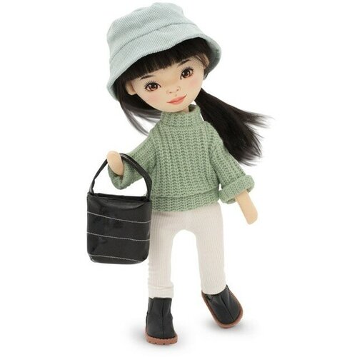 Мягкая кукла Lilu В зеленом свитере 32 см серия Весна 3659₽