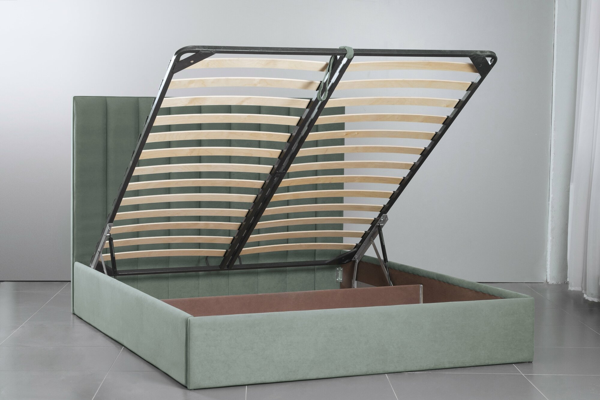 VIERO Кровать нежно-зеленая Бриз мягкое изголовье с размером спального места 160х200 с ортопедическим основанием и подъёмным механизмом