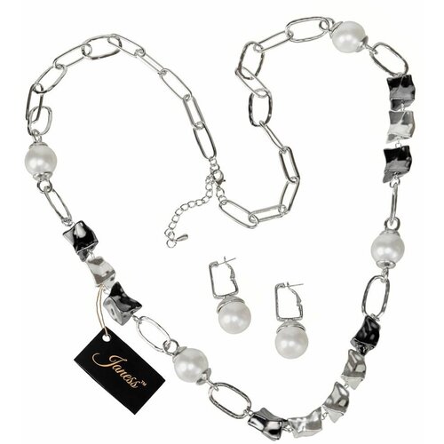 Комплект бижутерии Janess Комплект бижутерии Janess. Бусы и серьги. Бусы Janess с бусинами в виде 