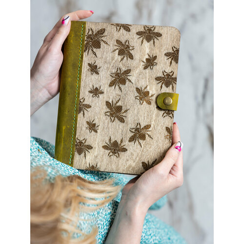 Блокнот из дерева с переплетом из натуральной кожи 80 крафтовых листов