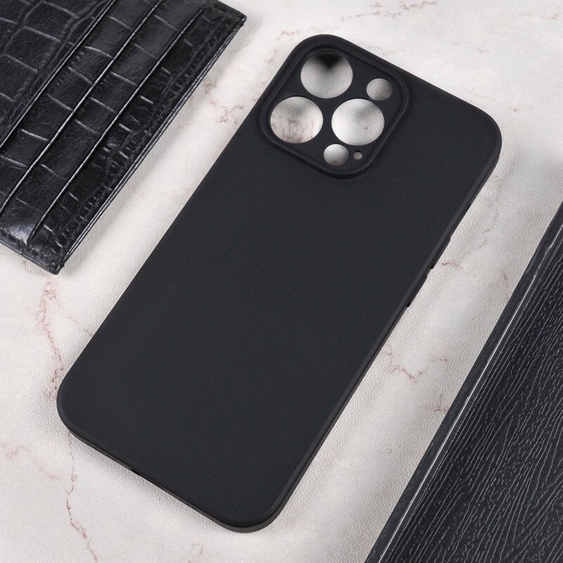 Чехол матовый для Apple iPhone 15 Pro, черный — фото 1