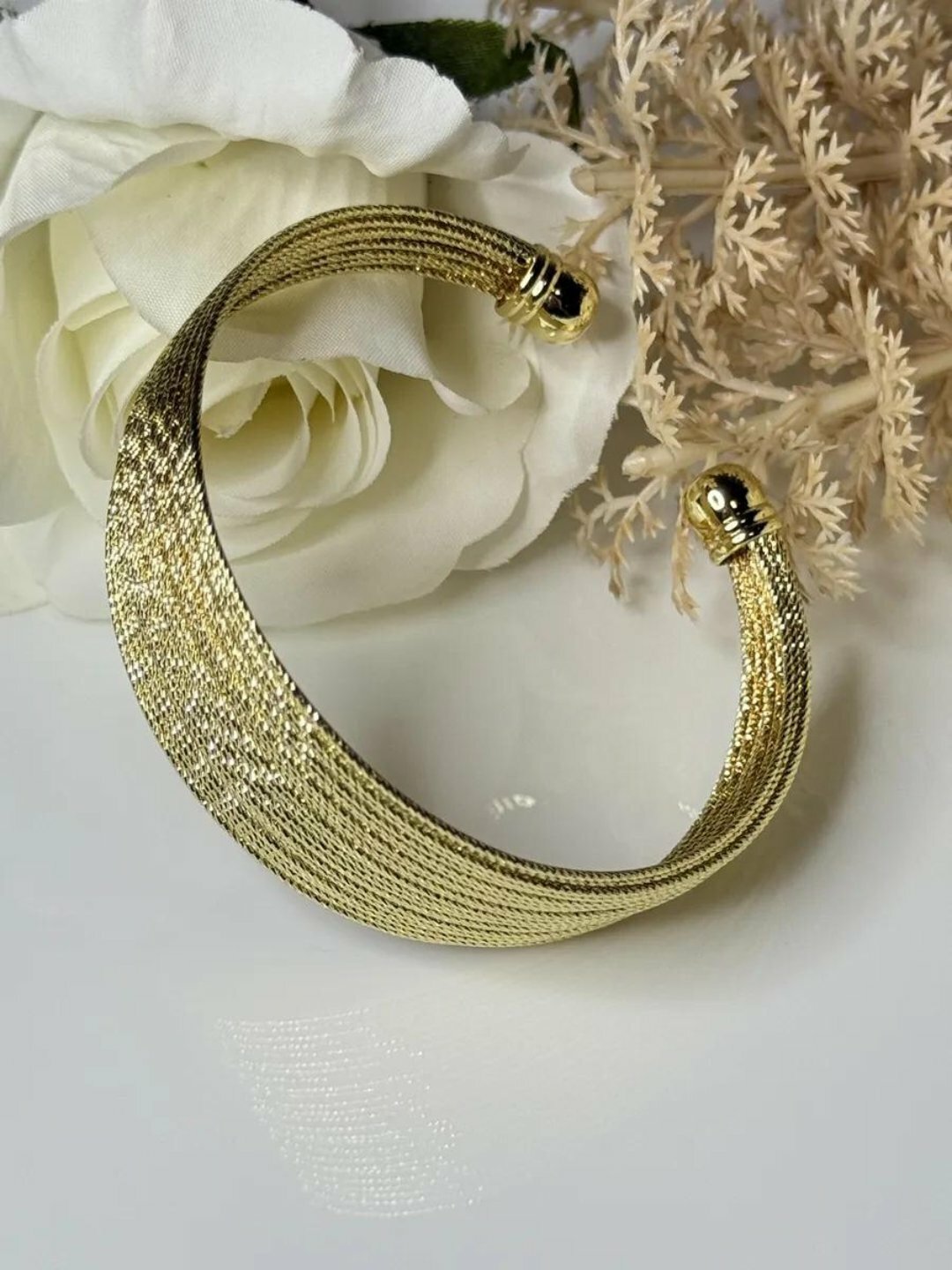 Славянский оберег, Браслет-бэнгл, размер 10 см, бежевый, желтый — фото 1