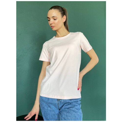 Розовая женская футболка без принта (XL)