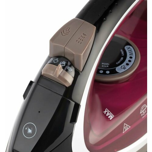 Утюг Vitek 8309-VT-01 2400Вт бордовыйчерный 436600₽