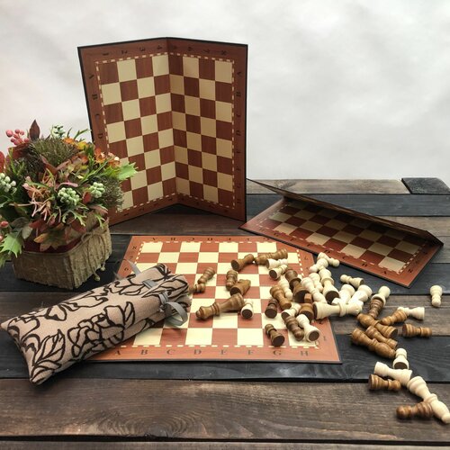 Шахматы деревянные подарочные дорожные профессиональные для детей. 33х33 см.