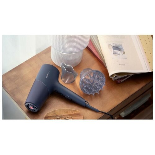 Фен Philips BHD51000 2300 Вт 2 скорости 2 температурных режима 2 насадки синий 611800₽