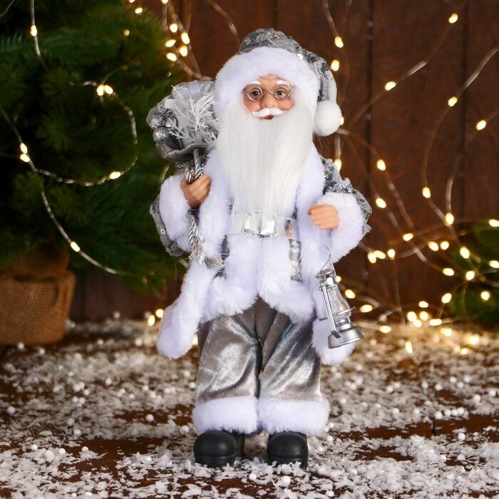 Дед Мороз "В костюме с пайетками и с фонарём" 30 см, серебро 9692591