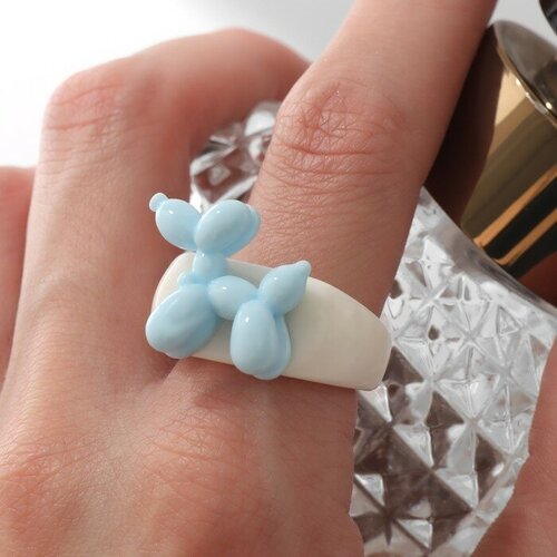 Кольцо Queen Fair, искусственный камень, голубой, белый кольцо теропром пластик размер 17 белый