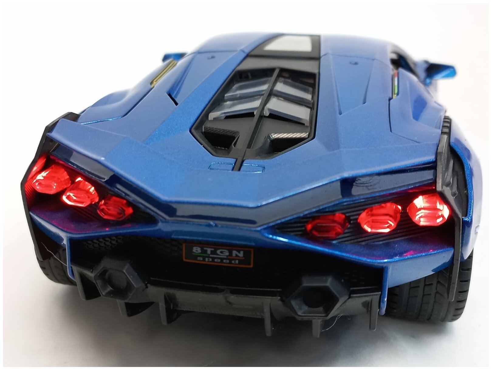 Машинка Lamborghini 1:18, металлическая, 28 см, свет, звук