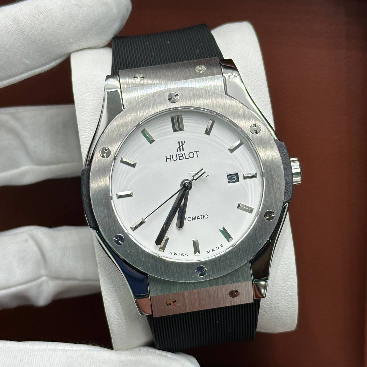 Часы механические Hublot - черный-серебристый-белый