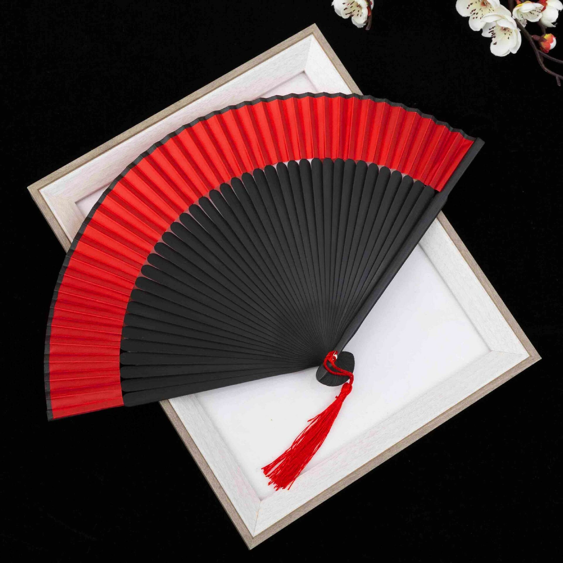 Веер ручной складной деревянный тканевый в японском стиле для фотосессии и танцев