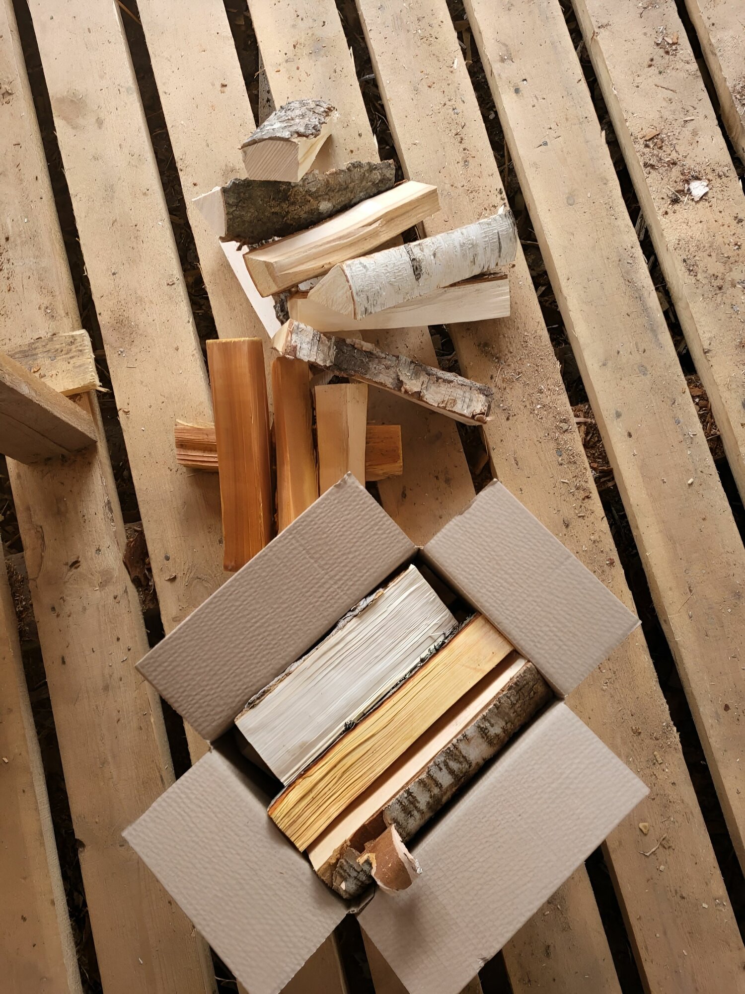 Смешанные сухие колотые дрова