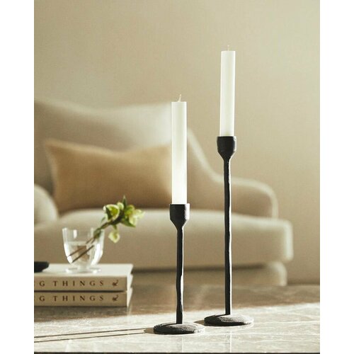 Zara Home Подсвечник металлический с тесаной ножкой и прямым основанием 8х8х20 см 6366468 7826₽