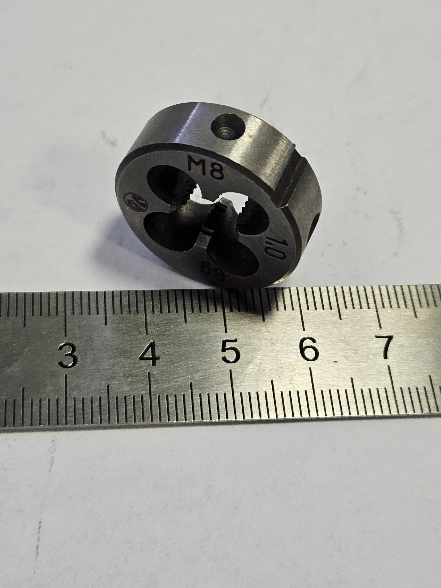 Плашка метрическая М8х1 9ХС — фото 1