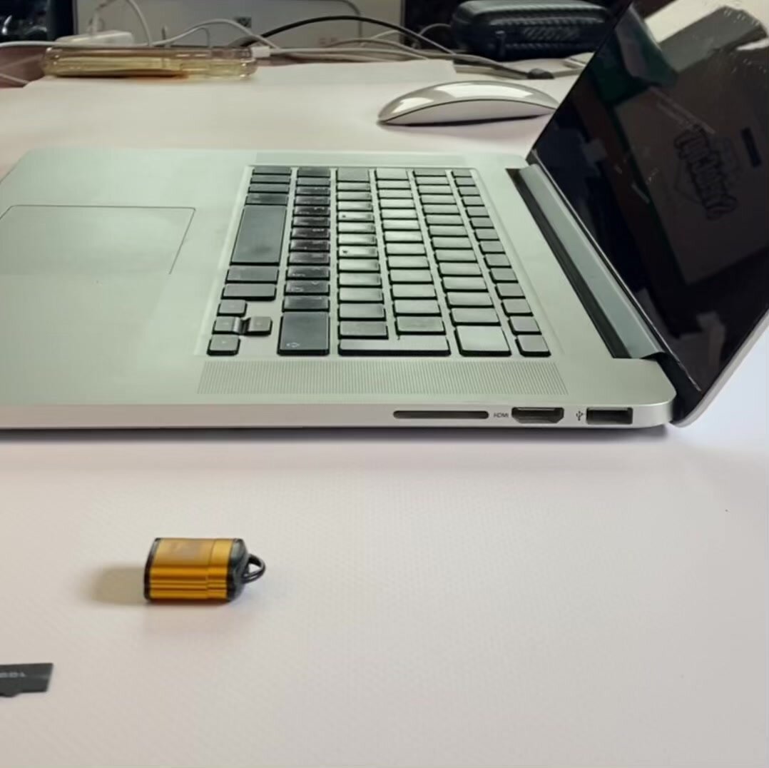 Картридер для карт памяти Micro SD на USB 2.0, переходник для карт microSD, металлический корпус, желтый золотой цвет — фото 1